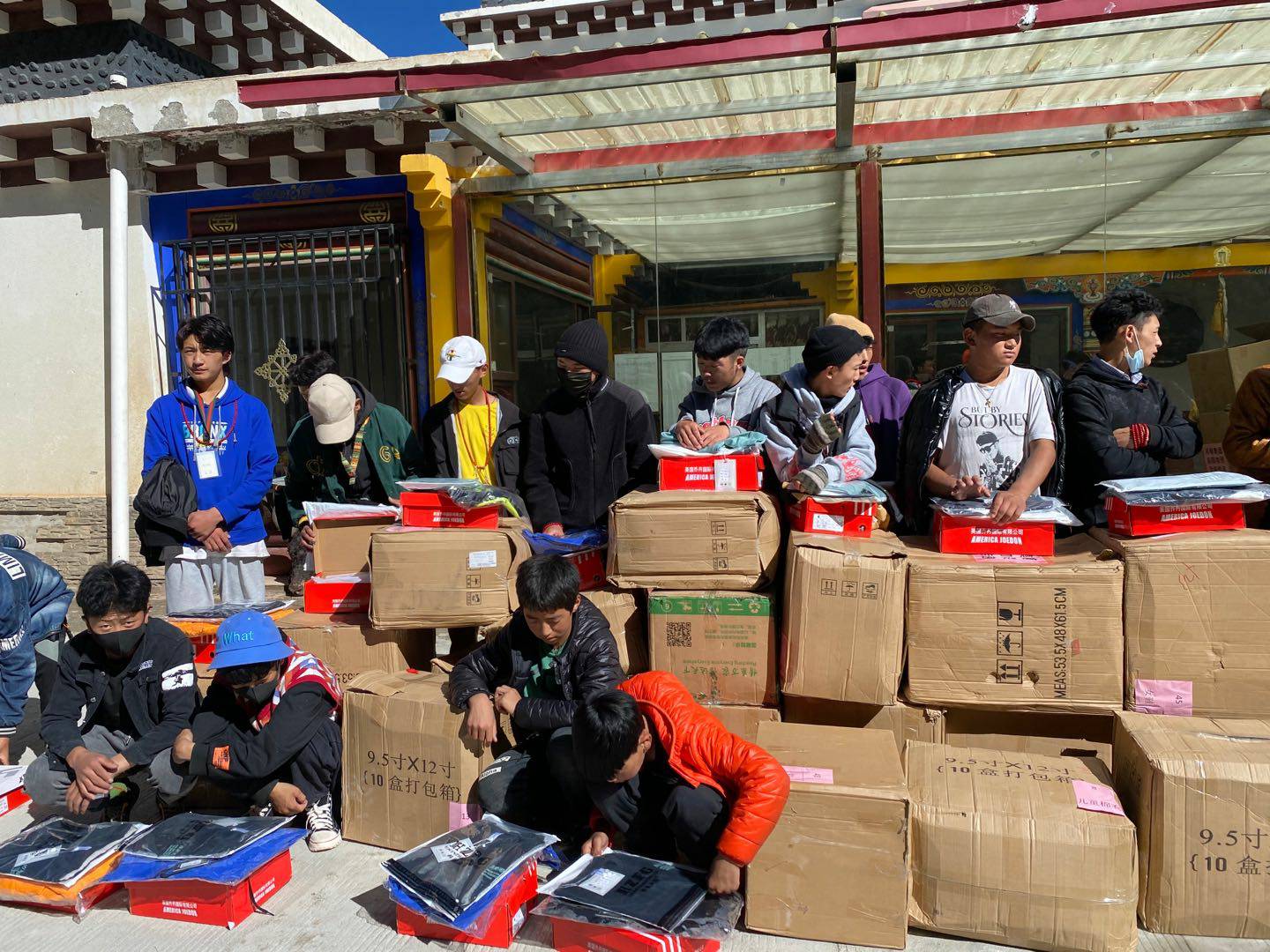 南宁舒明定制旅行服务有限公司公益回顾丨家国同欢月同圆 温暖满载甘孜州(图7) 南宁舒明定制旅行服务有限公司公益回顾丨家国同欢月同圆 温暖满载甘孜州(图7)