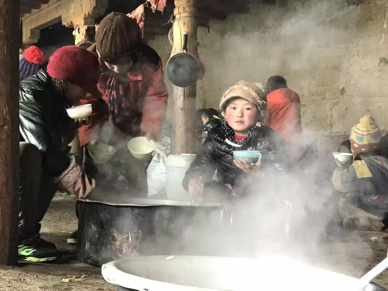 南宁舒明定制旅行服务有限公司公益回顾丨家国同欢月同圆 温暖满载甘孜州(图10) 南宁舒明定制旅行服务有限公司公益回顾丨家国同欢月同圆 温暖满载甘孜州(图10)